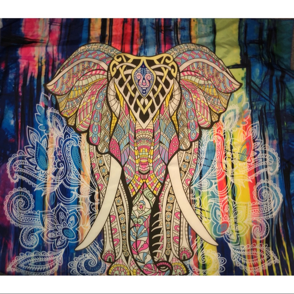 ELEPHANT TAPESTRY 𓃰